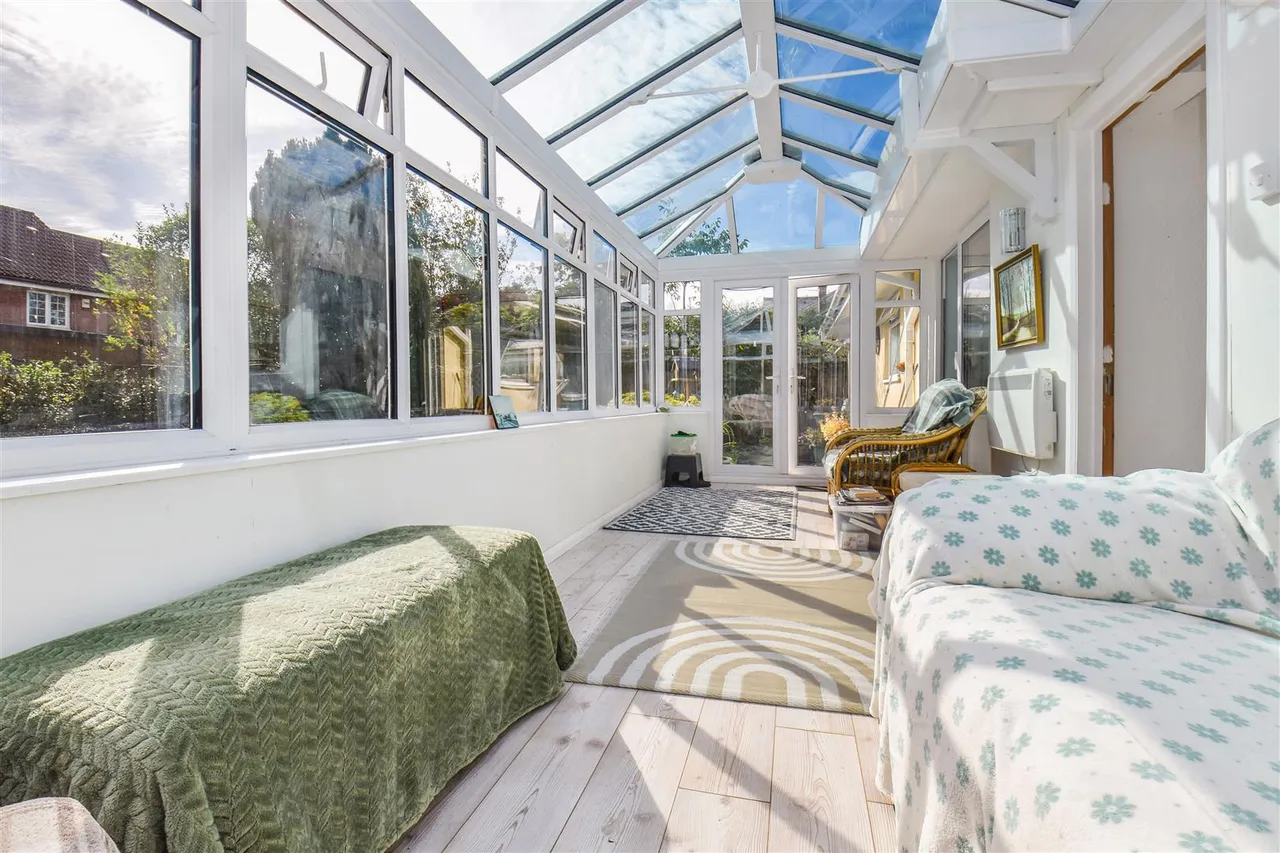 Somerville Road, Willand, photo 9
