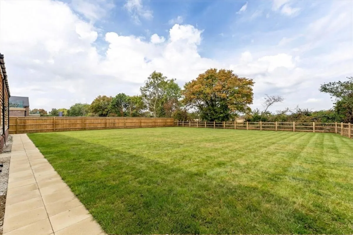 Spine Road West, Ashton Keynes, SN6, photo 9