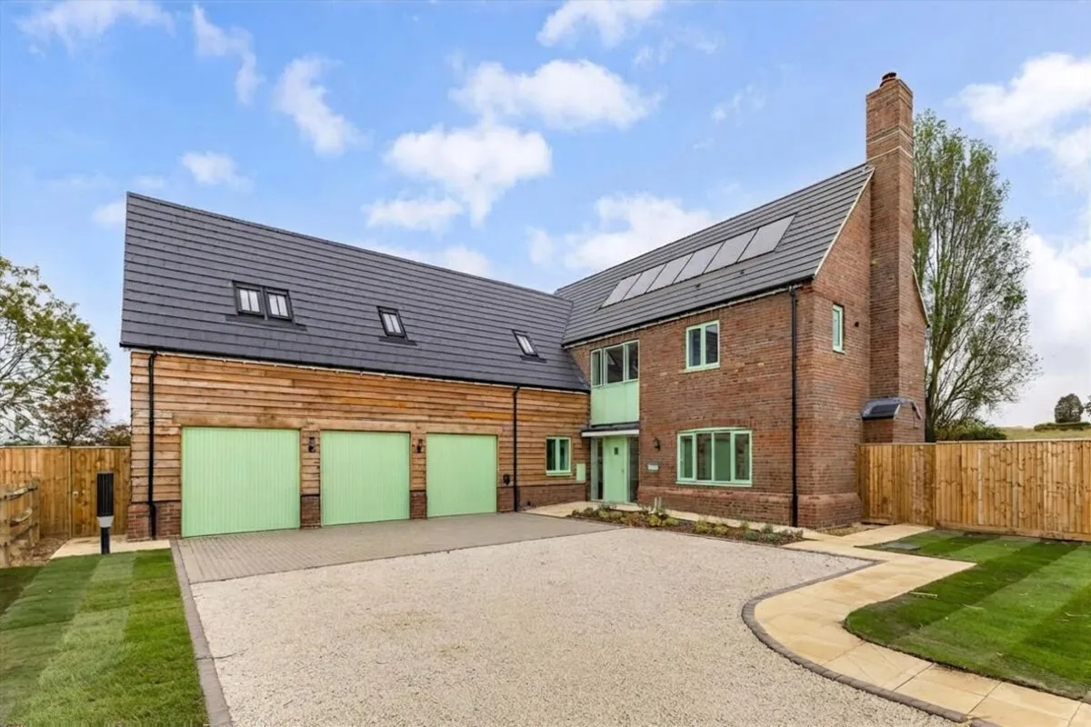 5 bed house for sale, Spine Road West, Ashton Keynes, SN6