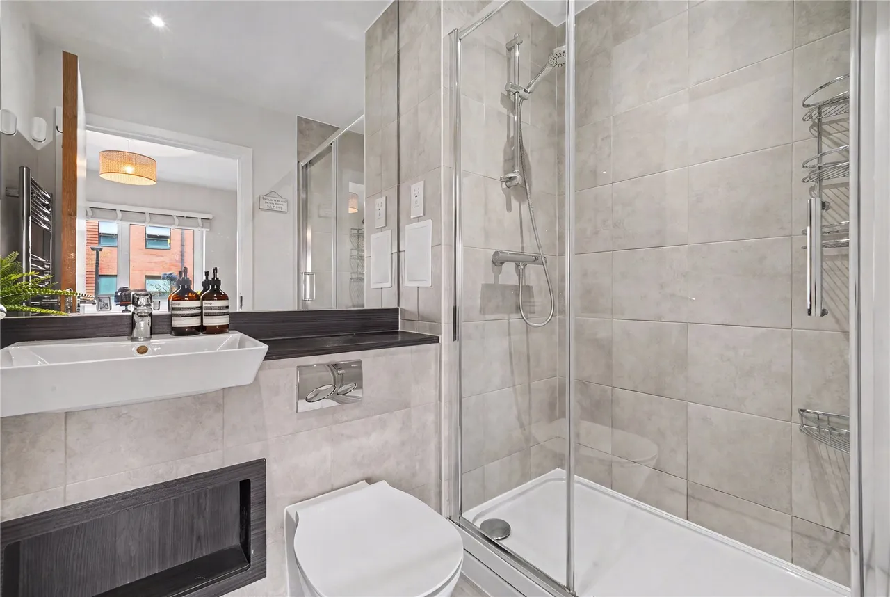 Buttercup House, 5 Springfield Drive, Wandsworth, London, SW17, photo 6