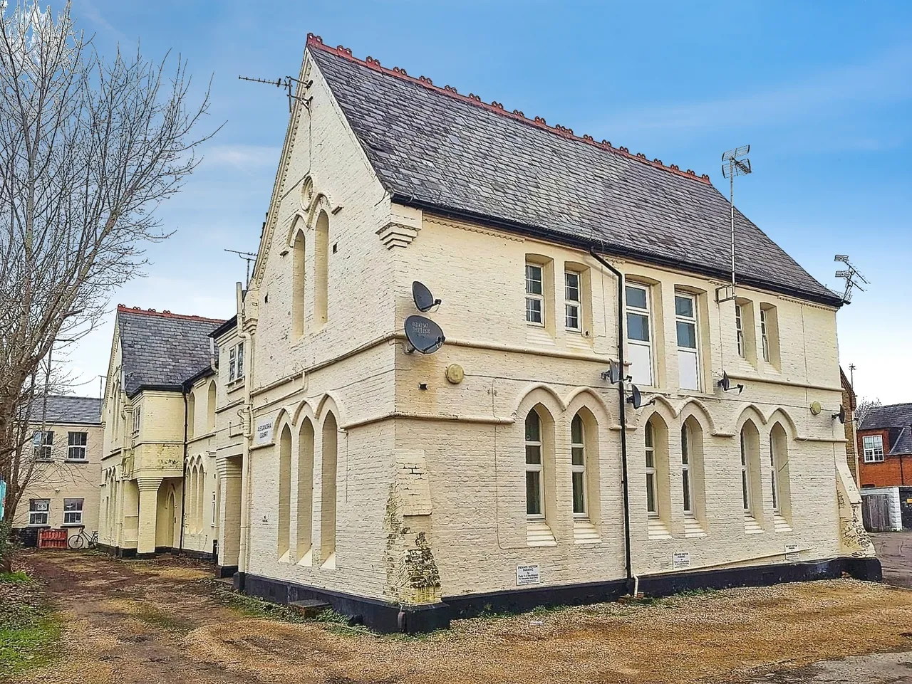 1 bed flat for sale — Alexandra Court, Farnborough, Hampshire, GU14 6BP