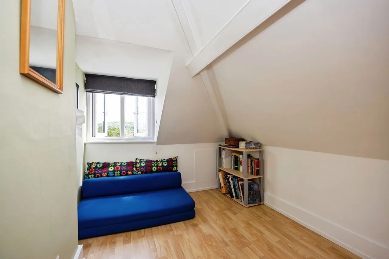 Nightingale Road, Godalming, GU7, photo 38