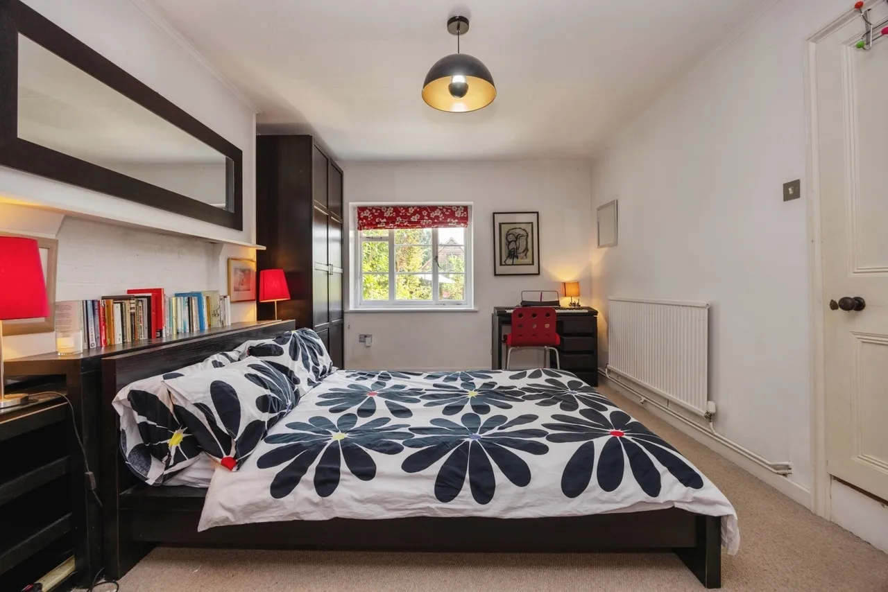 Nightingale Road, Godalming, GU7, photo 41