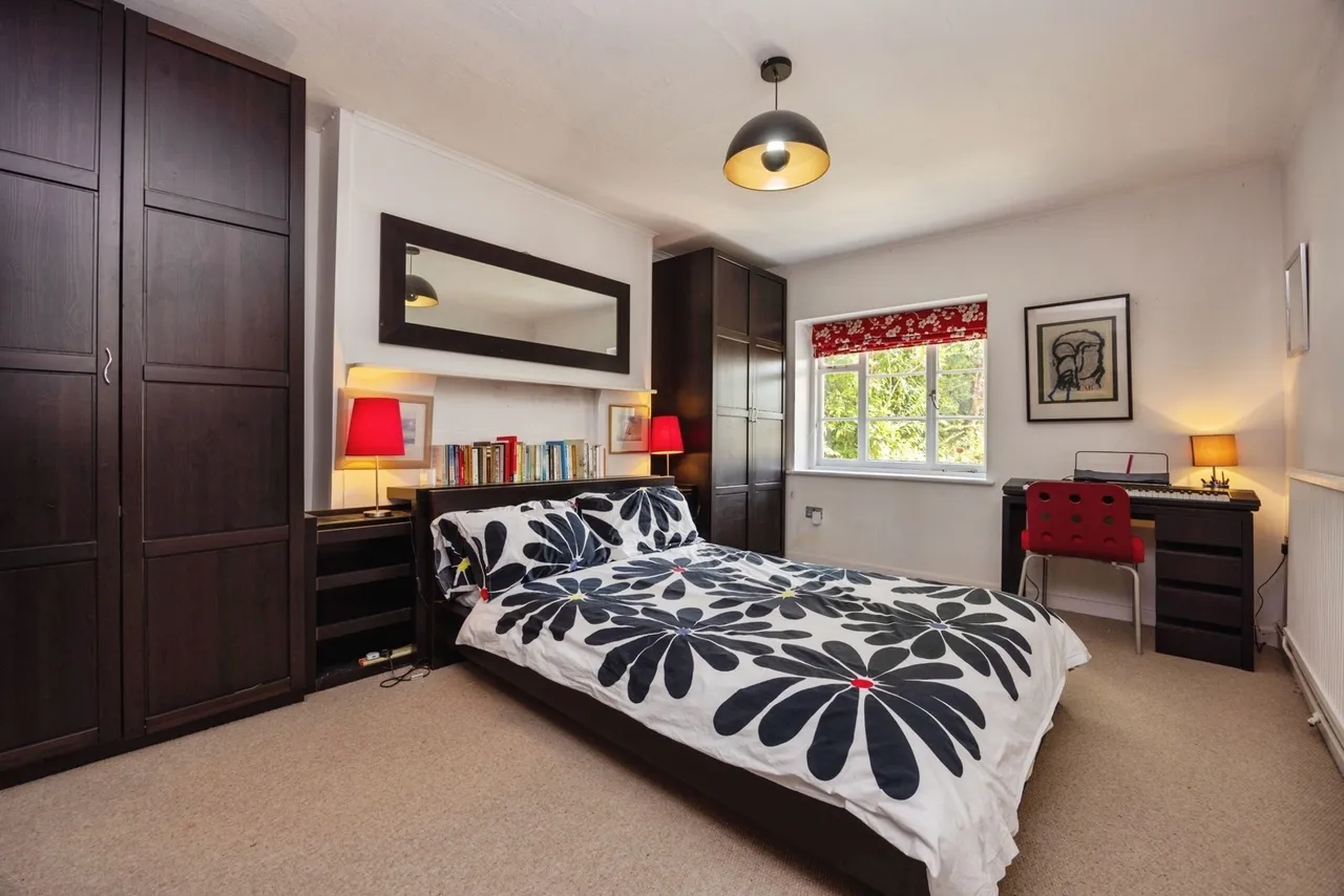 Nightingale Road, Godalming, GU7, photo 11