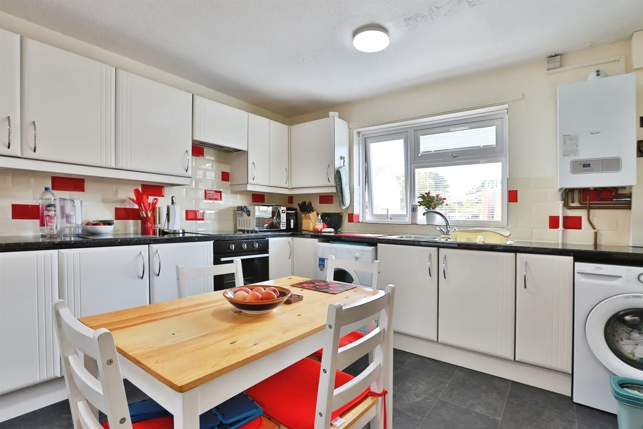 Oakmead Road, Poole, photo 7