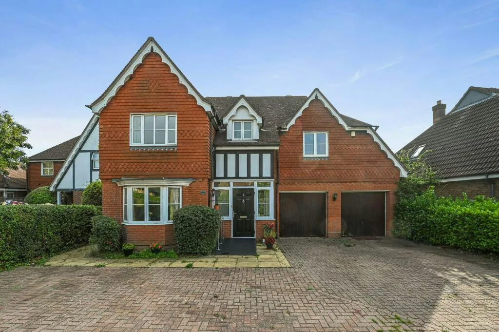 5 bed house for sale, Wheatley Close, Hornchurch, RM11