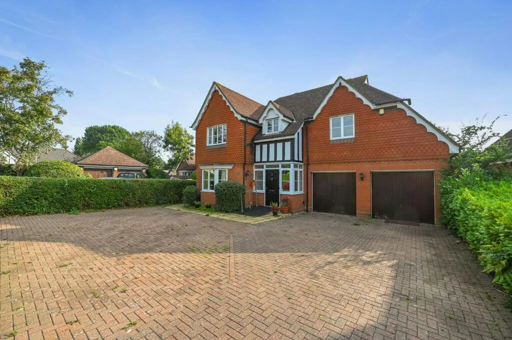 Wheatley Close, Hornchurch, RM11, photo 22