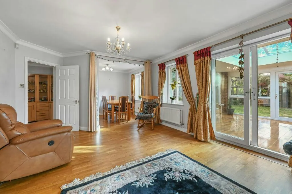 Wheatley Close, Hornchurch, RM11, photo 9