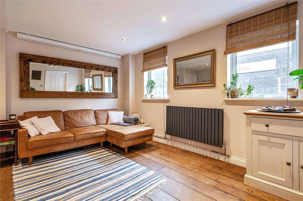St John Street, London, EC1V, photo 2