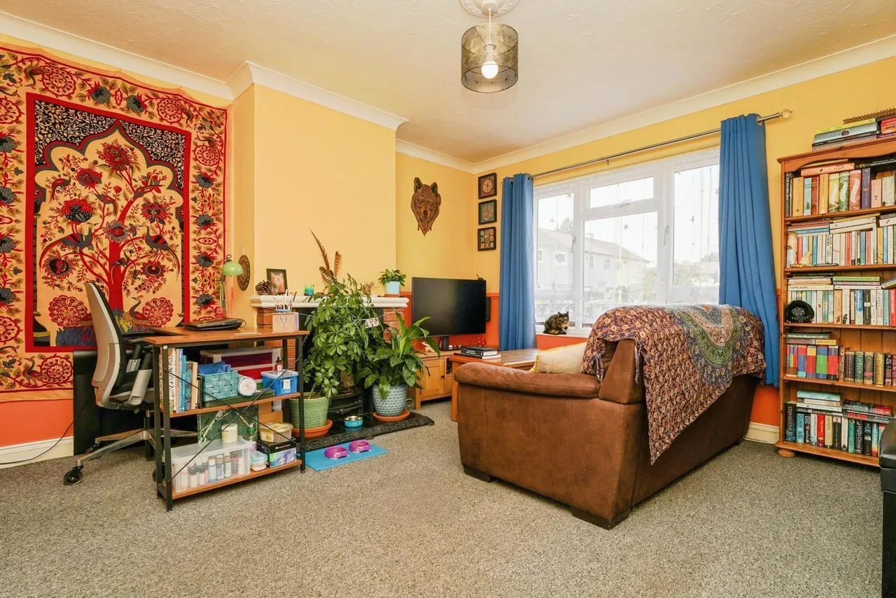 Matson Avenue, Matson, Gloucester, Gloucestershire, GL4, photo 3