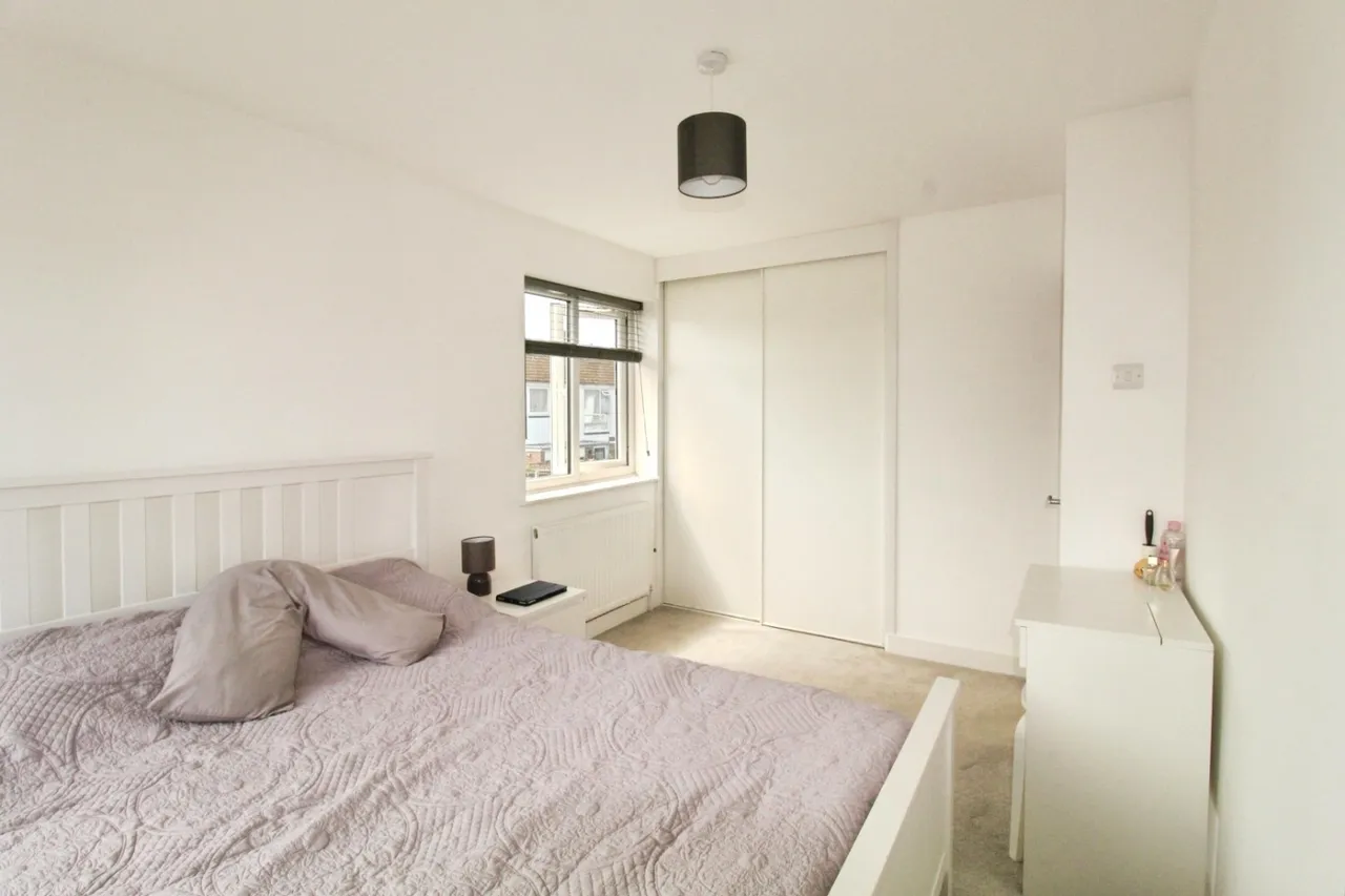 Orchard Close, Stanstead Abbotts, SG12, photo 22