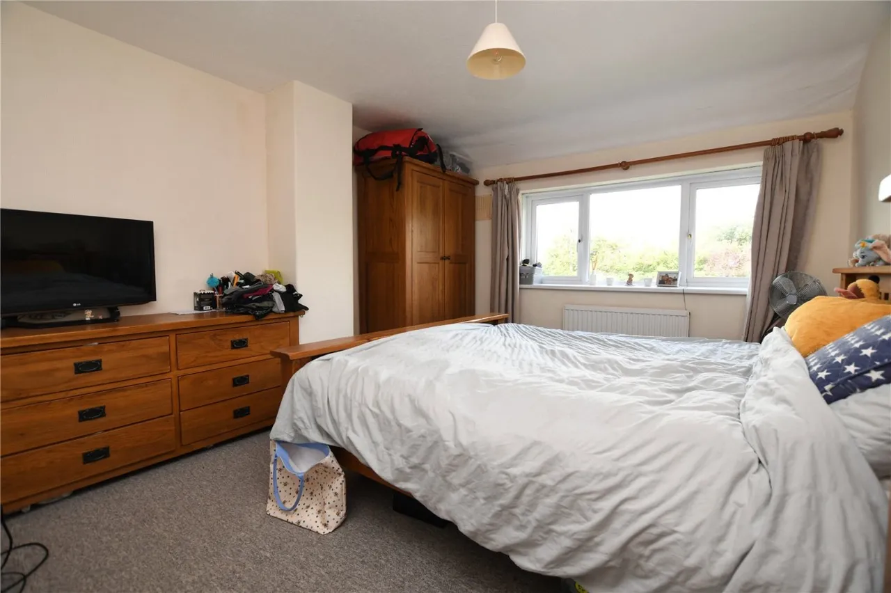 Millway, Wellington, HR4, photo 6