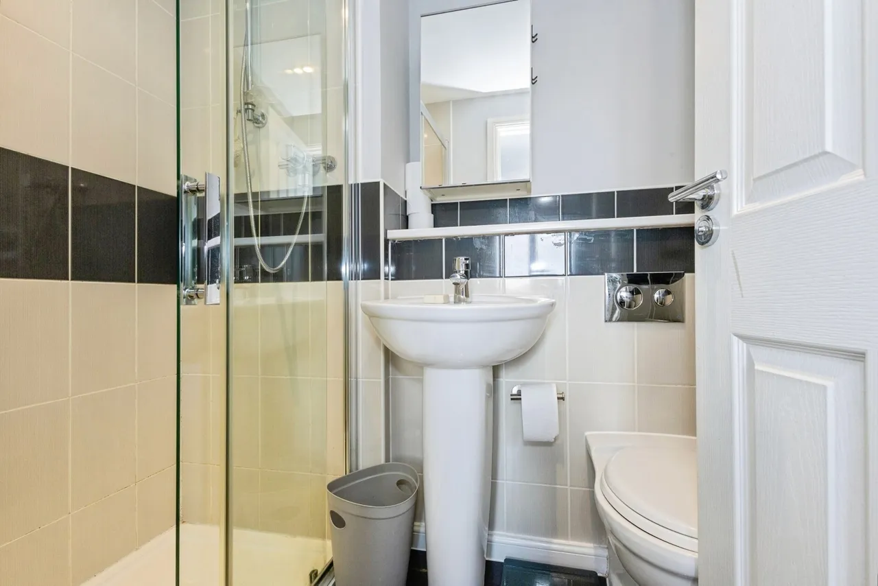 Beckless Avenue, Clanfield, PO8, photo 8