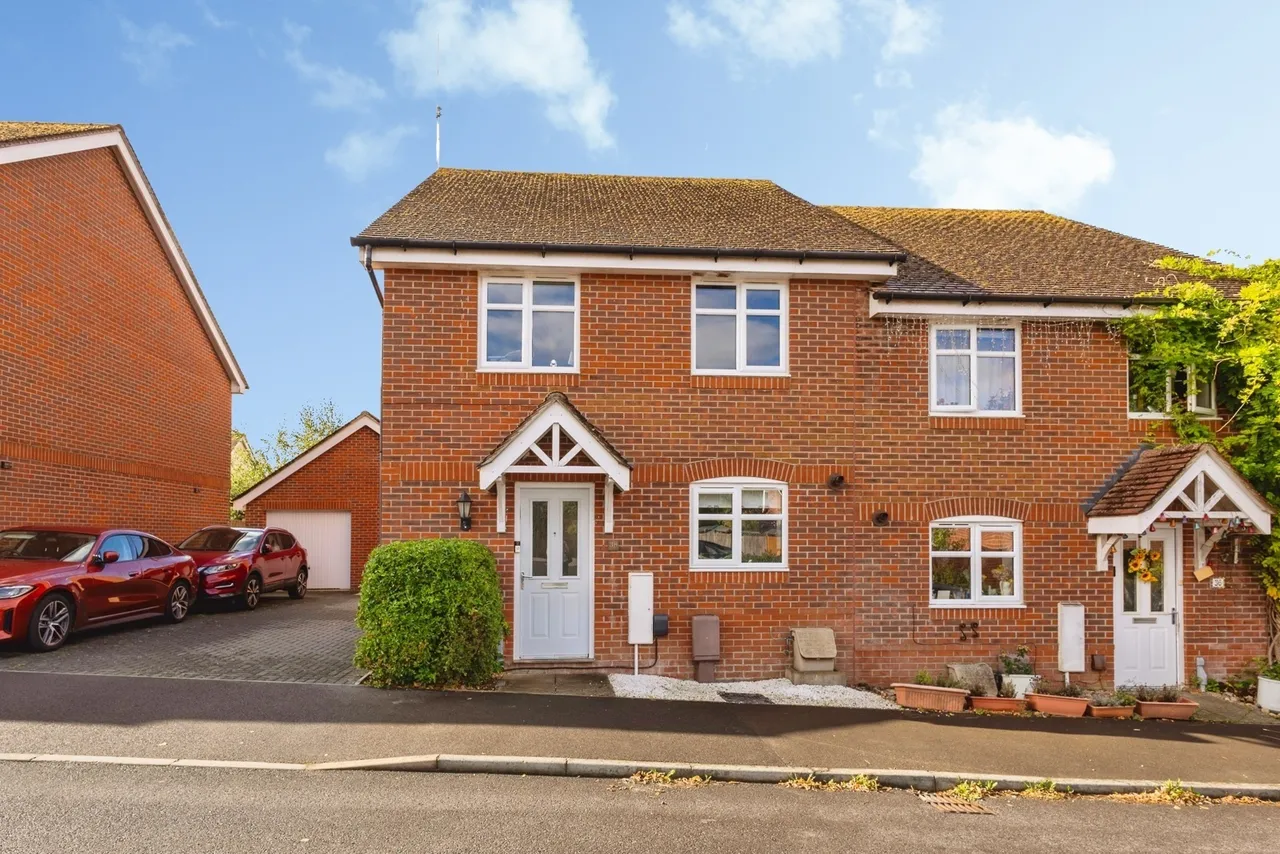 4 bed house for sale, Beckless Avenue, Clanfield, PO8