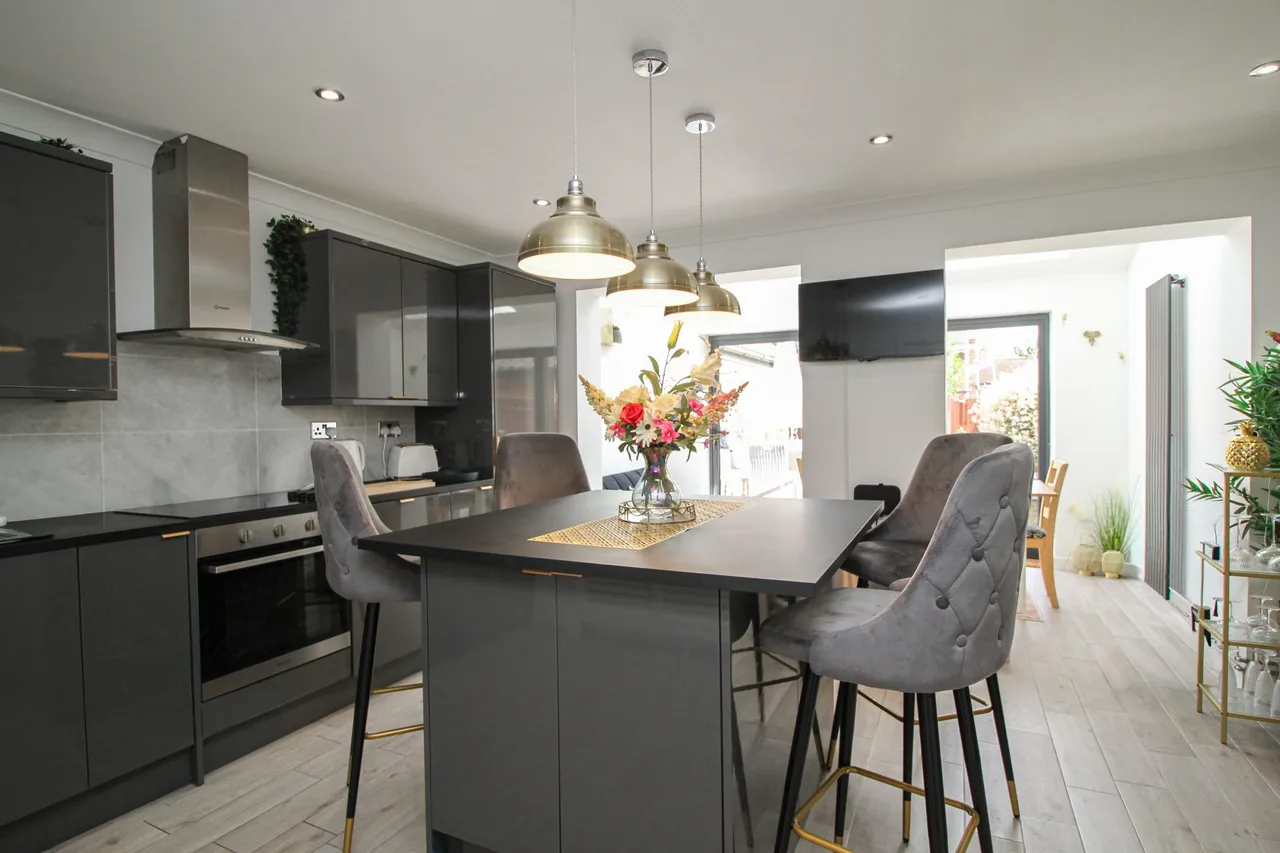 Melrose Close, Farnborough, GU14 9US, photo 6
