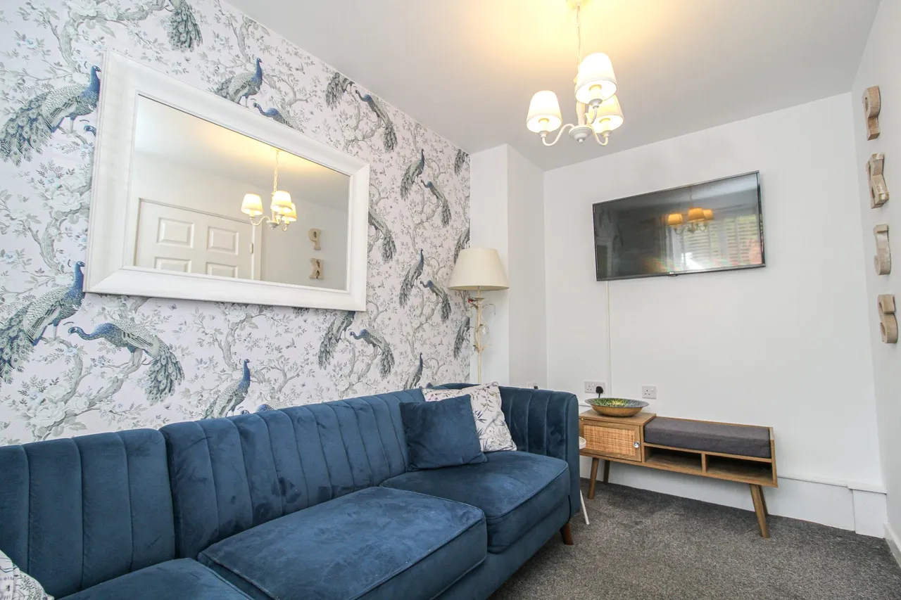 Melrose Close, Farnborough, GU14 9US, photo 8
