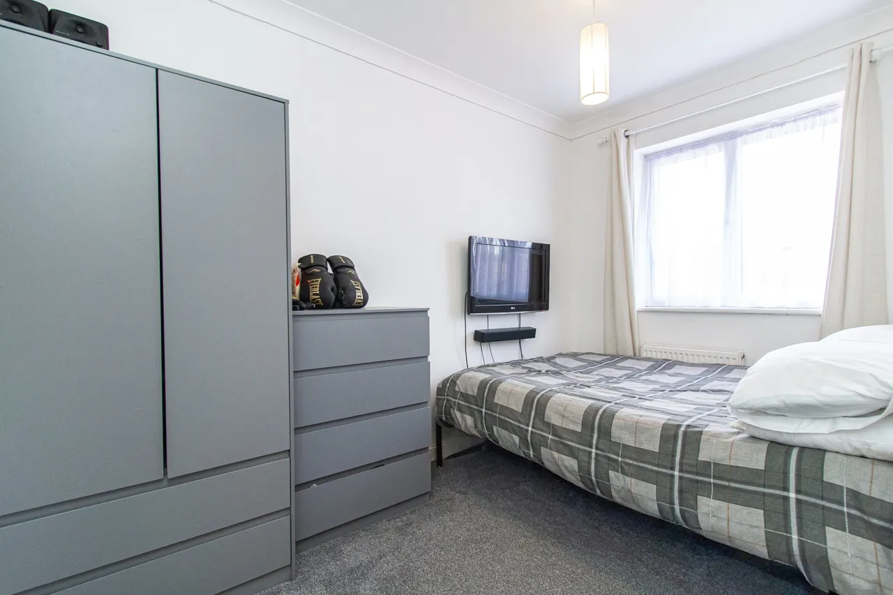 Melrose Close, Farnborough, GU14 9US, photo 10