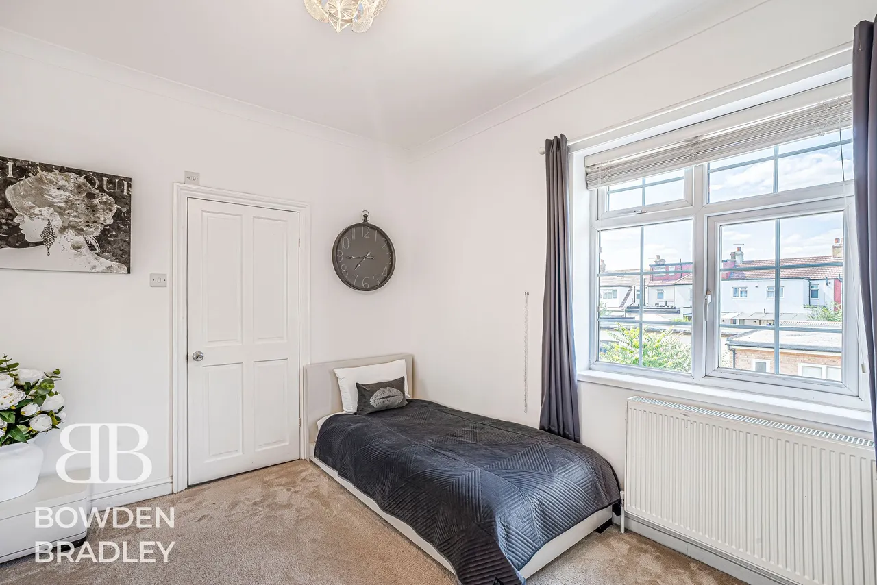 Grasmere Gardens, Ilford, IG4, photo 53