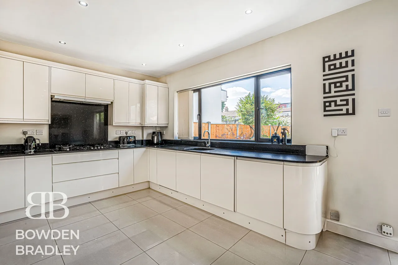 Grasmere Gardens, Ilford, IG4, photo 45