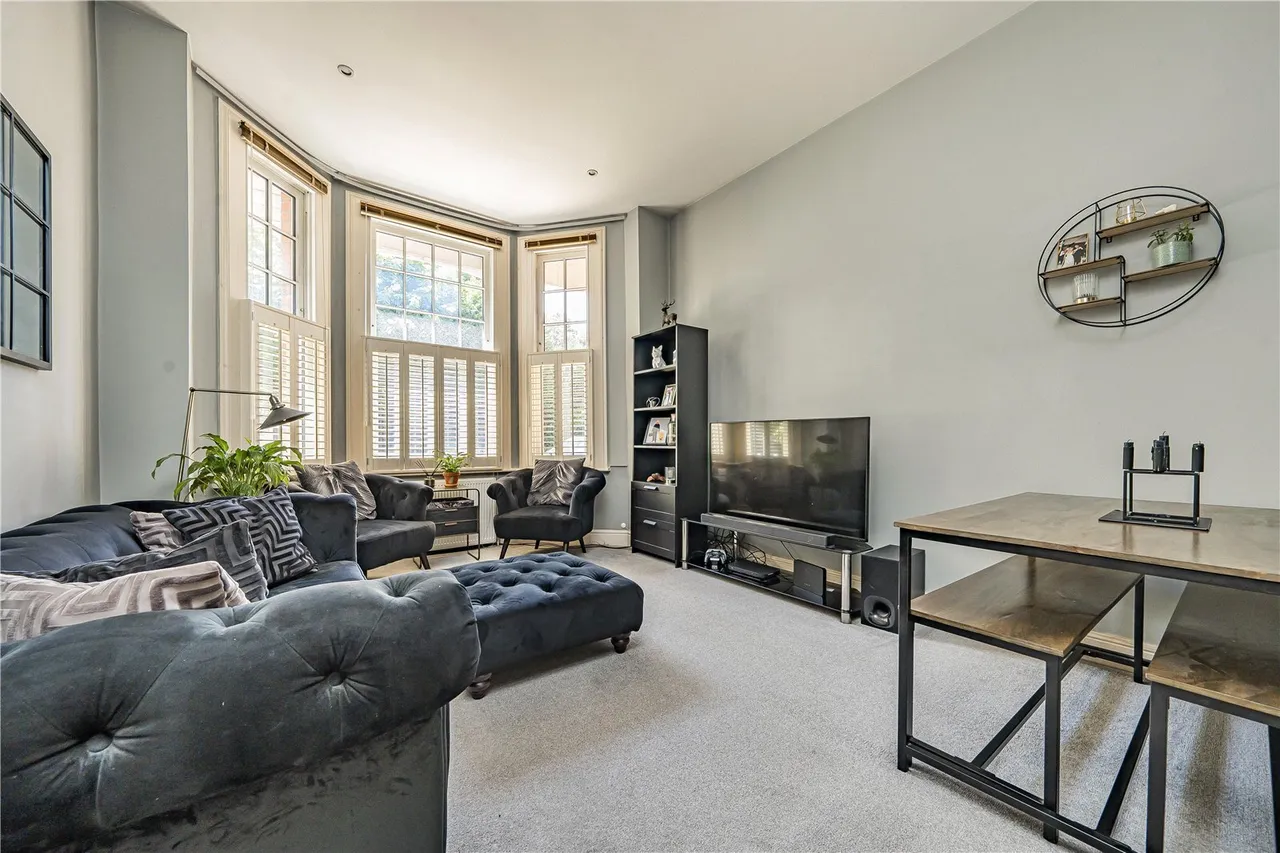 Upper Richmond Road, London, SW15, photo 5