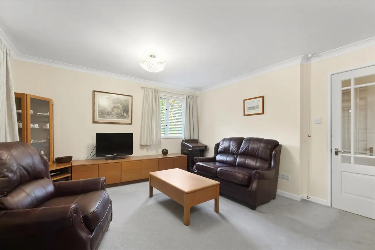 Ashley Road, Hale, WA14, photo 5