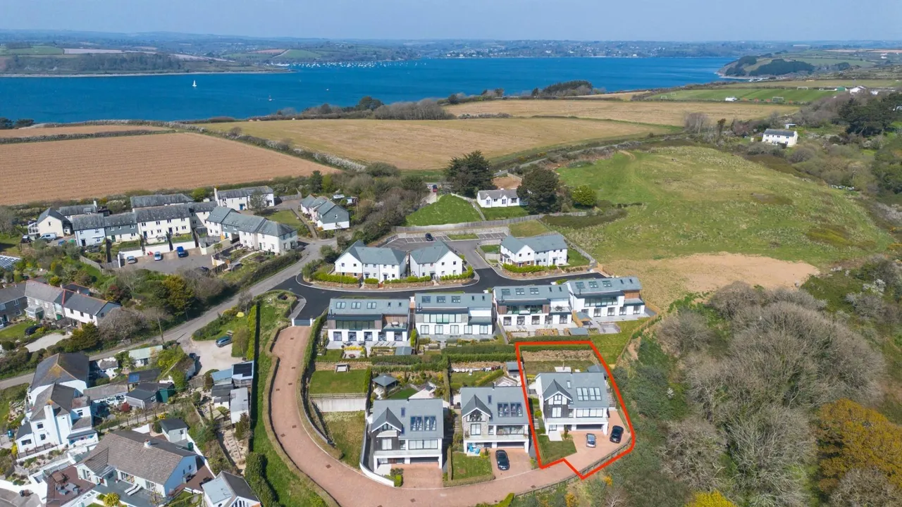 Spinnaker Drive, St Mawes, TR2, photo 37