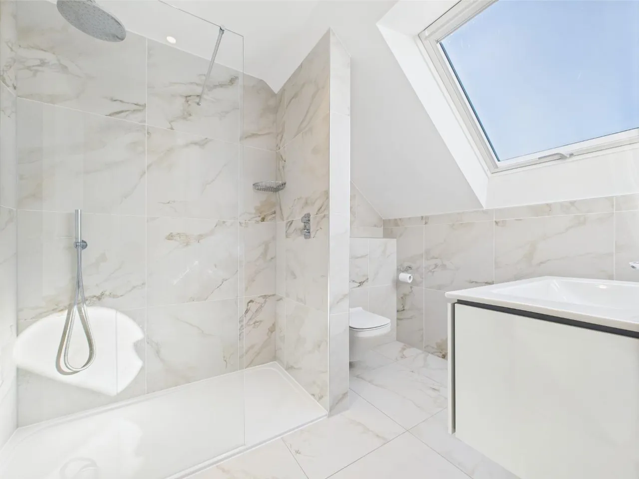 Spinnaker Drive, St Mawes, TR2, photo 32
