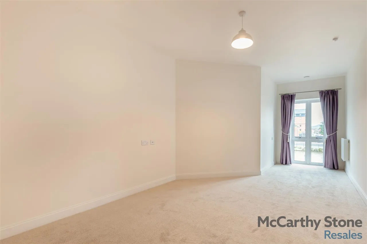 St. Ann Way, Gloucester, GL2, photo 7