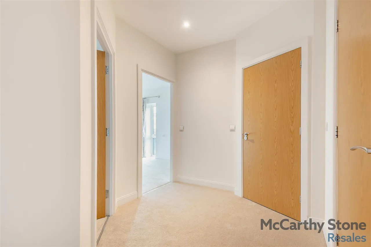 St. Ann Way, Gloucester, GL2, photo 17