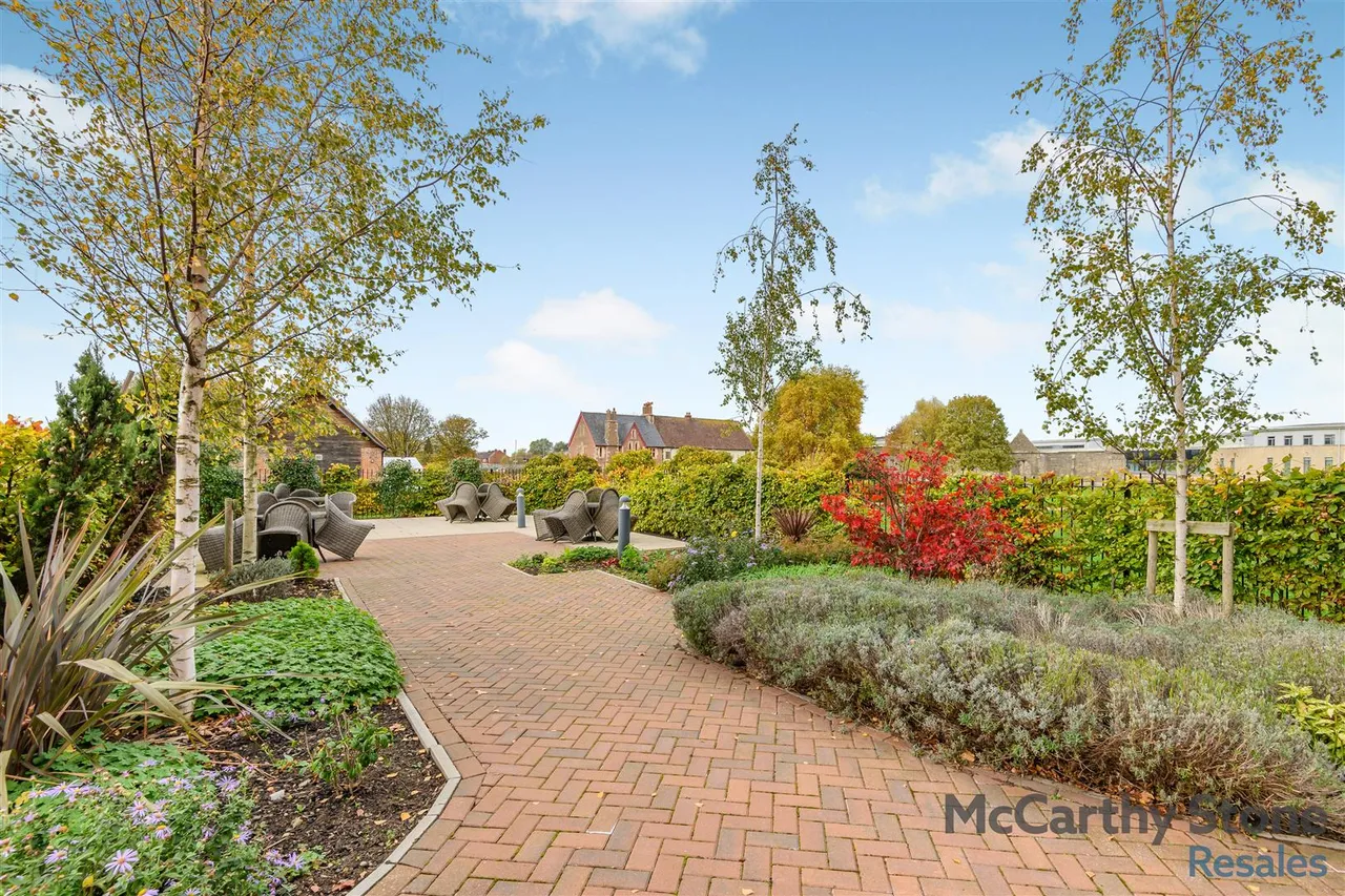 St. Ann Way, Gloucester, GL2, photo 34