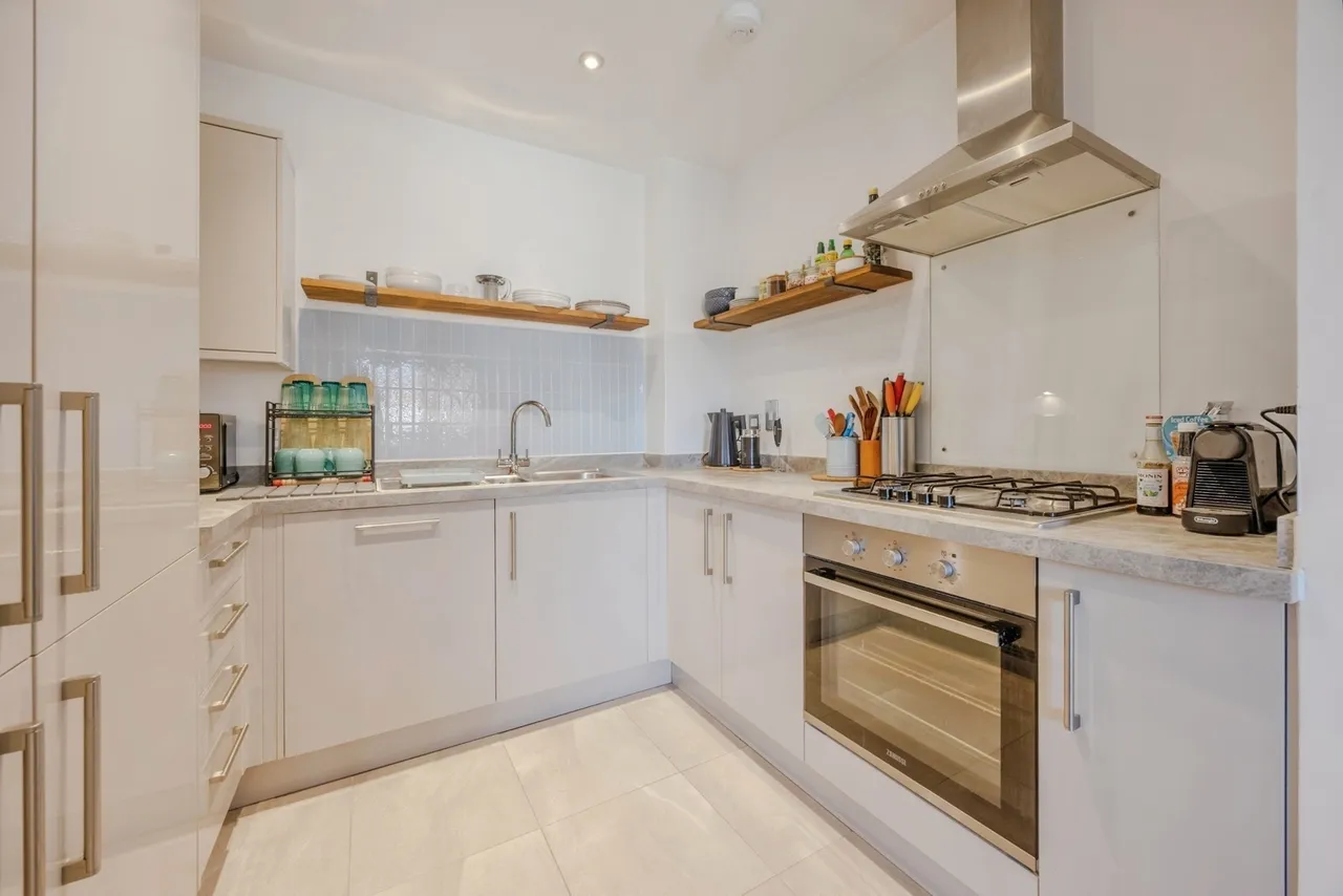 Sanderstead Road, South Croydon, CR2, photo 3
