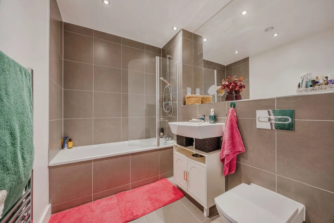 Sanderstead Road, South Croydon, CR2, photo 4