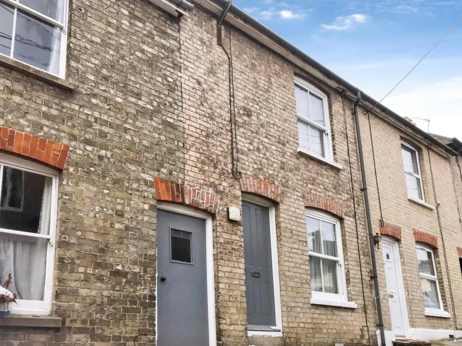 2 bed house to rent, Harp Close Road, Sudbury, CO10