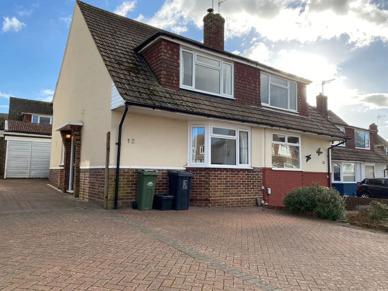 3 bed house to rent, Graham Crescent, BN41