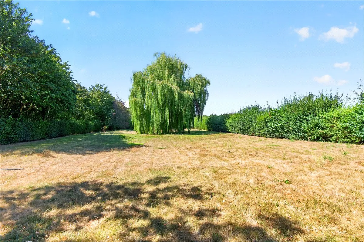 Whitethorn Close, Stoke Mandeville, HP22, photo 21