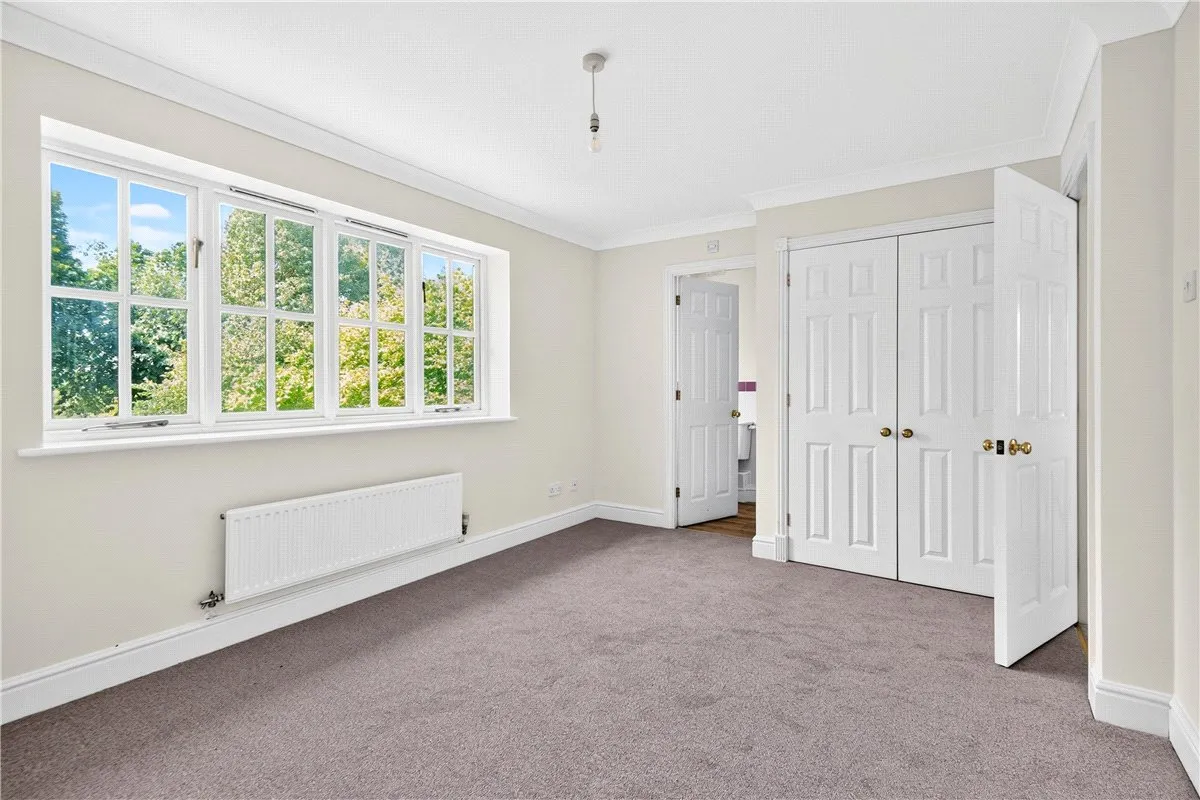 Whitethorn Close, Stoke Mandeville, HP22, photo 13