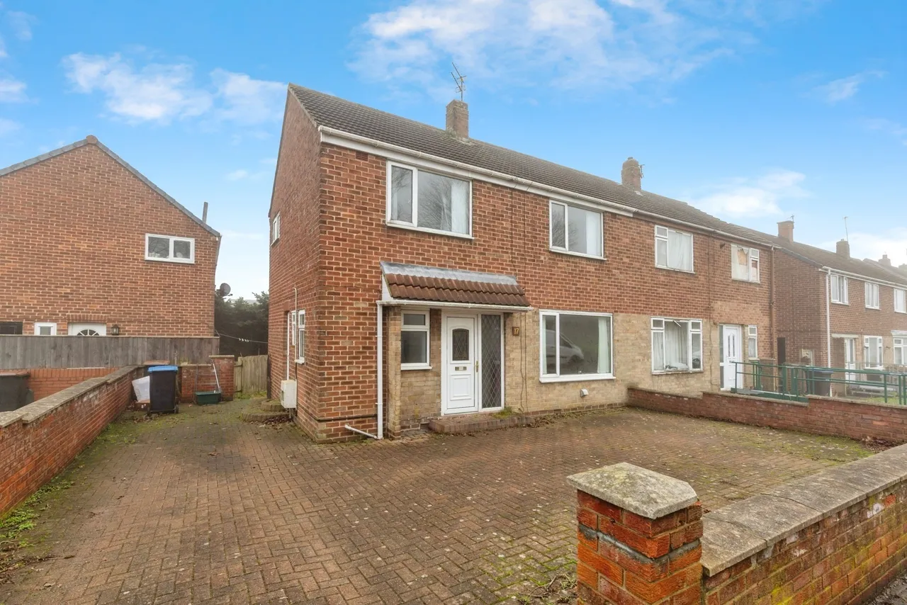3 bed house for sale — Cedar Avenue, Chester Le Street, Durham, DH2