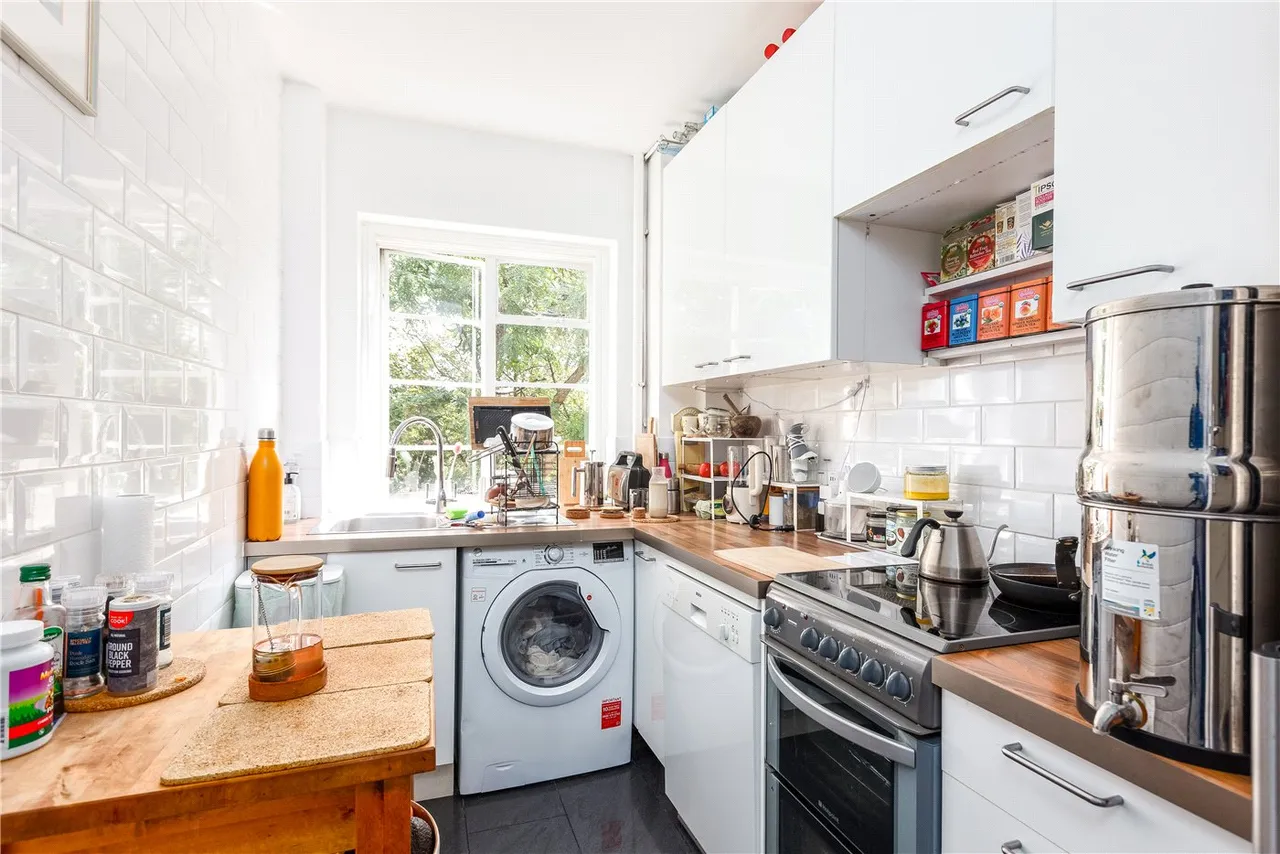 Hornsey Lane, London, N6, photo 4