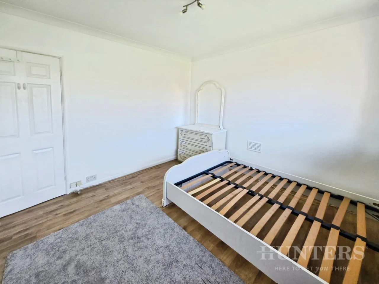 Rushen Walk, Carshalton, photo 7