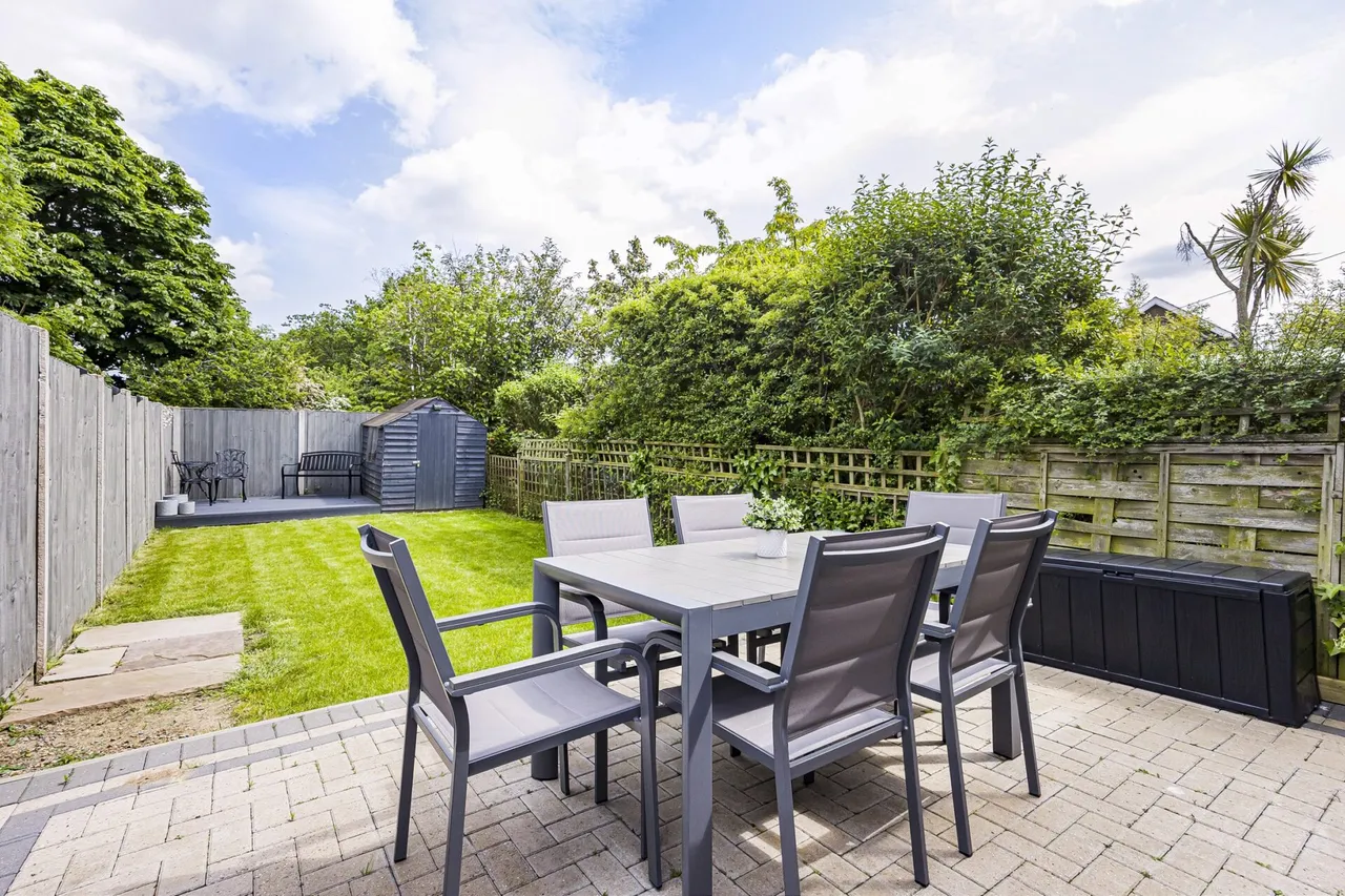 Parkview Road, London, photo 10