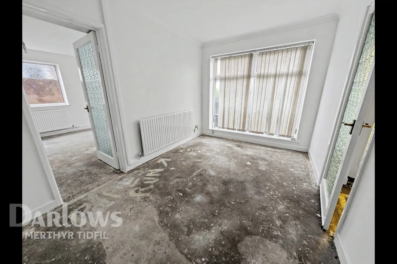 Hillside Close, Merthyr Tydfil, photo 21