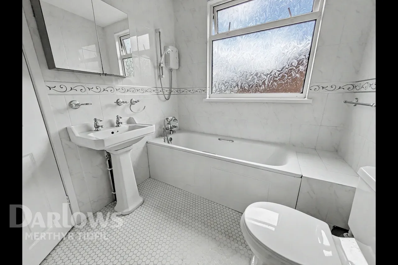 Hillside Close, Merthyr Tydfil, photo 7