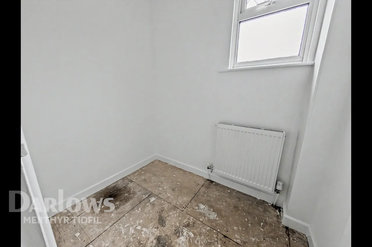 Hillside Close, Merthyr Tydfil, photo 17