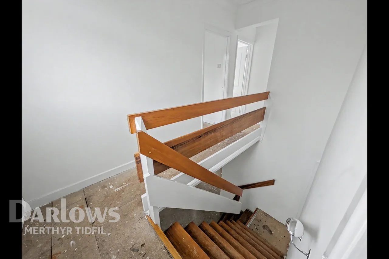 Hillside Close, Merthyr Tydfil, photo 16