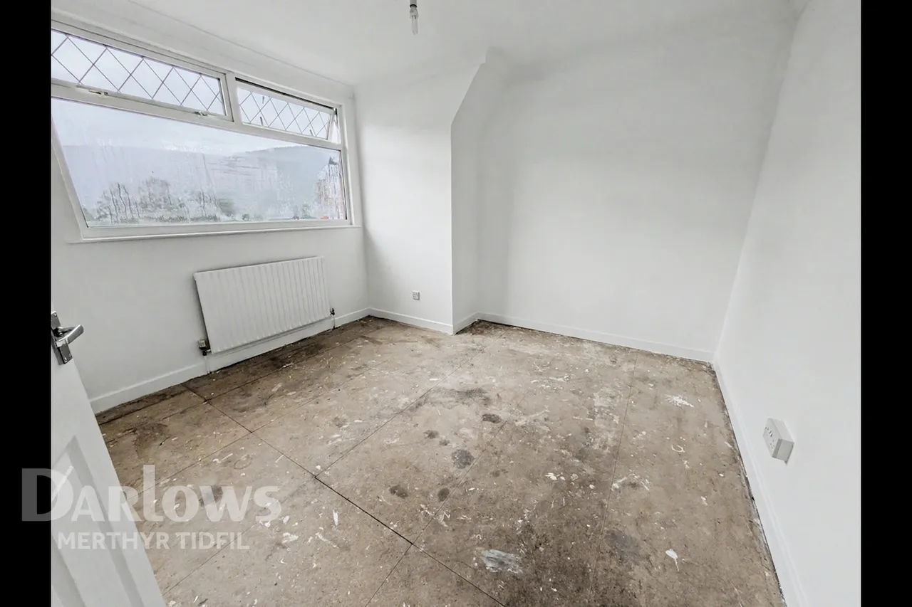 Hillside Close, Merthyr Tydfil, photo 20