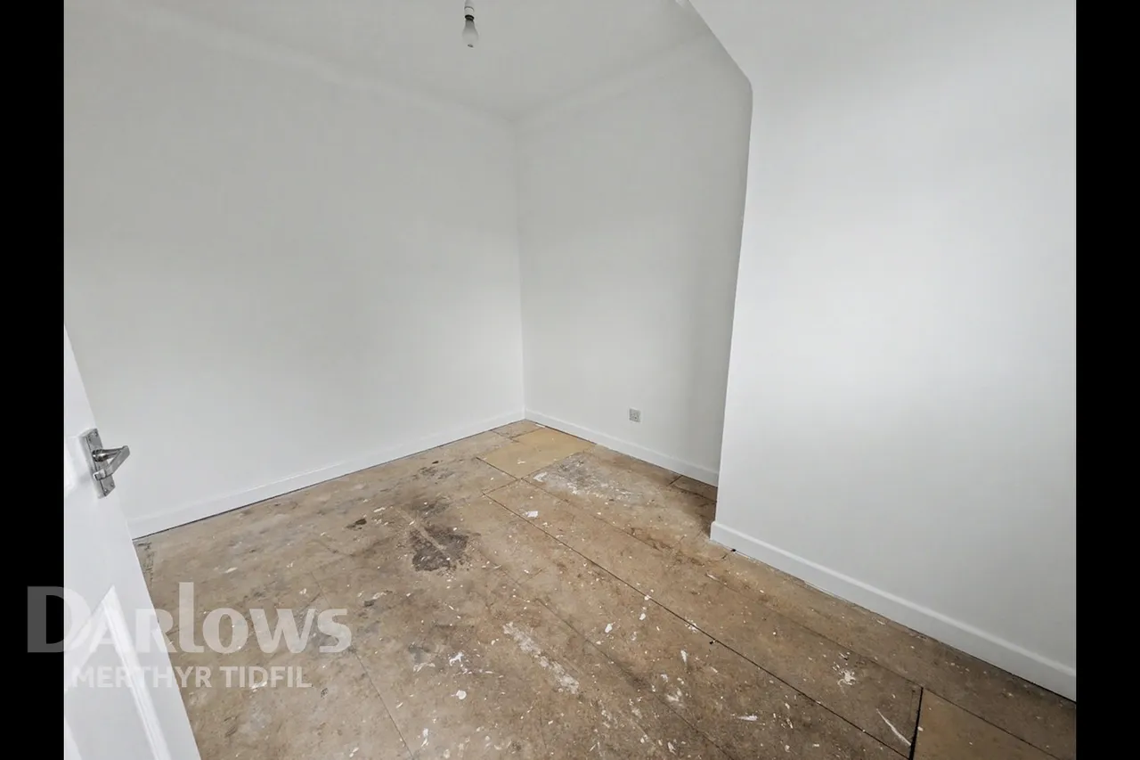 Hillside Close, Merthyr Tydfil, photo 19