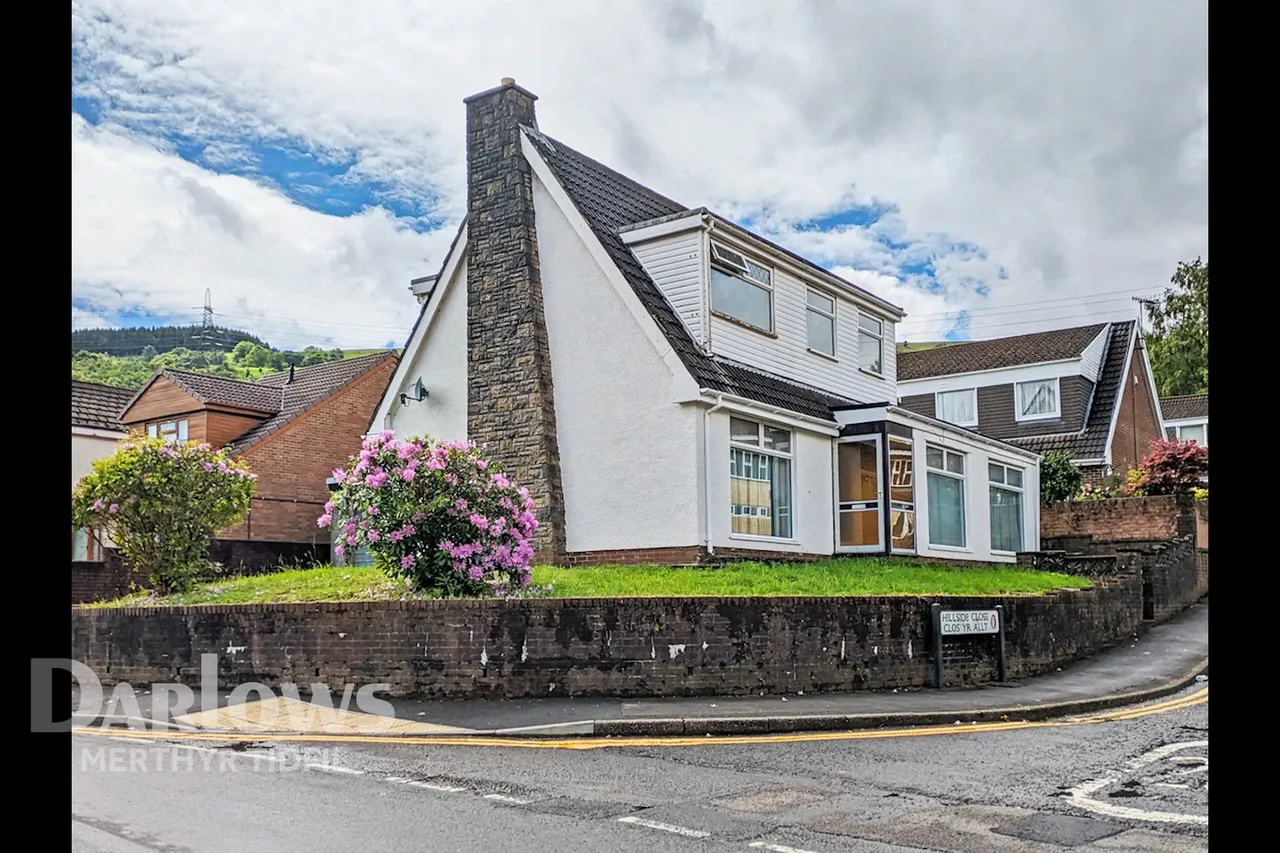 3 bed house for sale, Hillside Close, Merthyr Tydfil