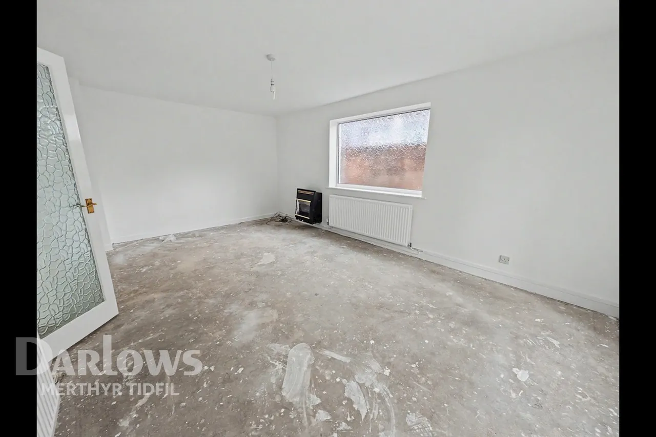 Hillside Close, Merthyr Tydfil, photo 15