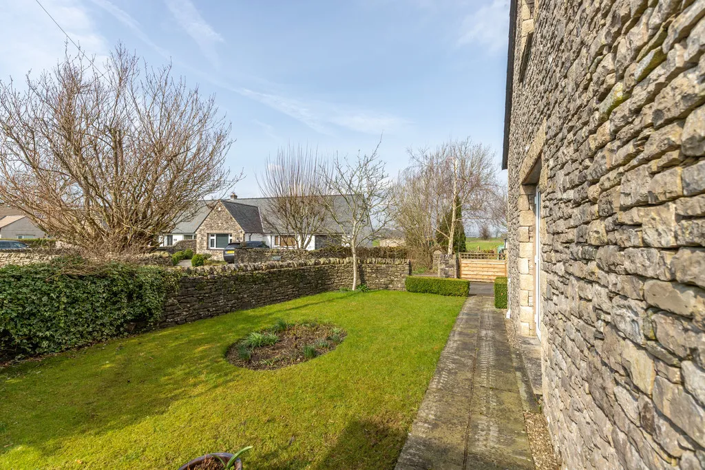Fieldgate, Natland, LA9, photo 16