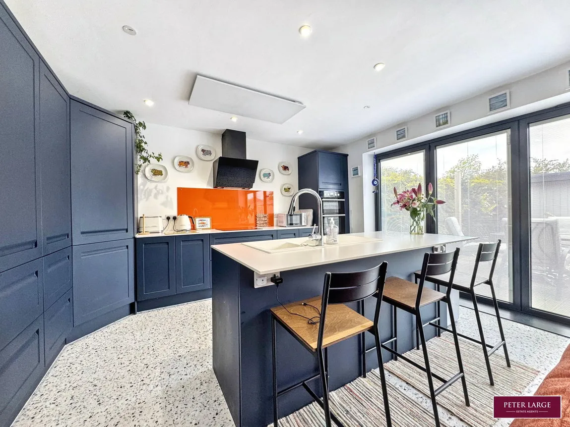Dee Road, Talacre, Flintshire, CH8 9RS, photo 3